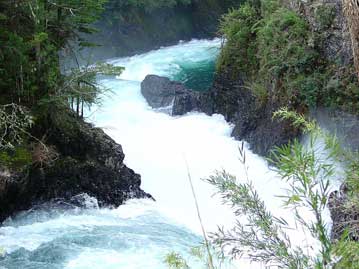 Cascada los Alerces